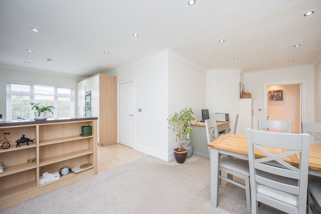 Kitchen / Dining Room- click for photo gallery